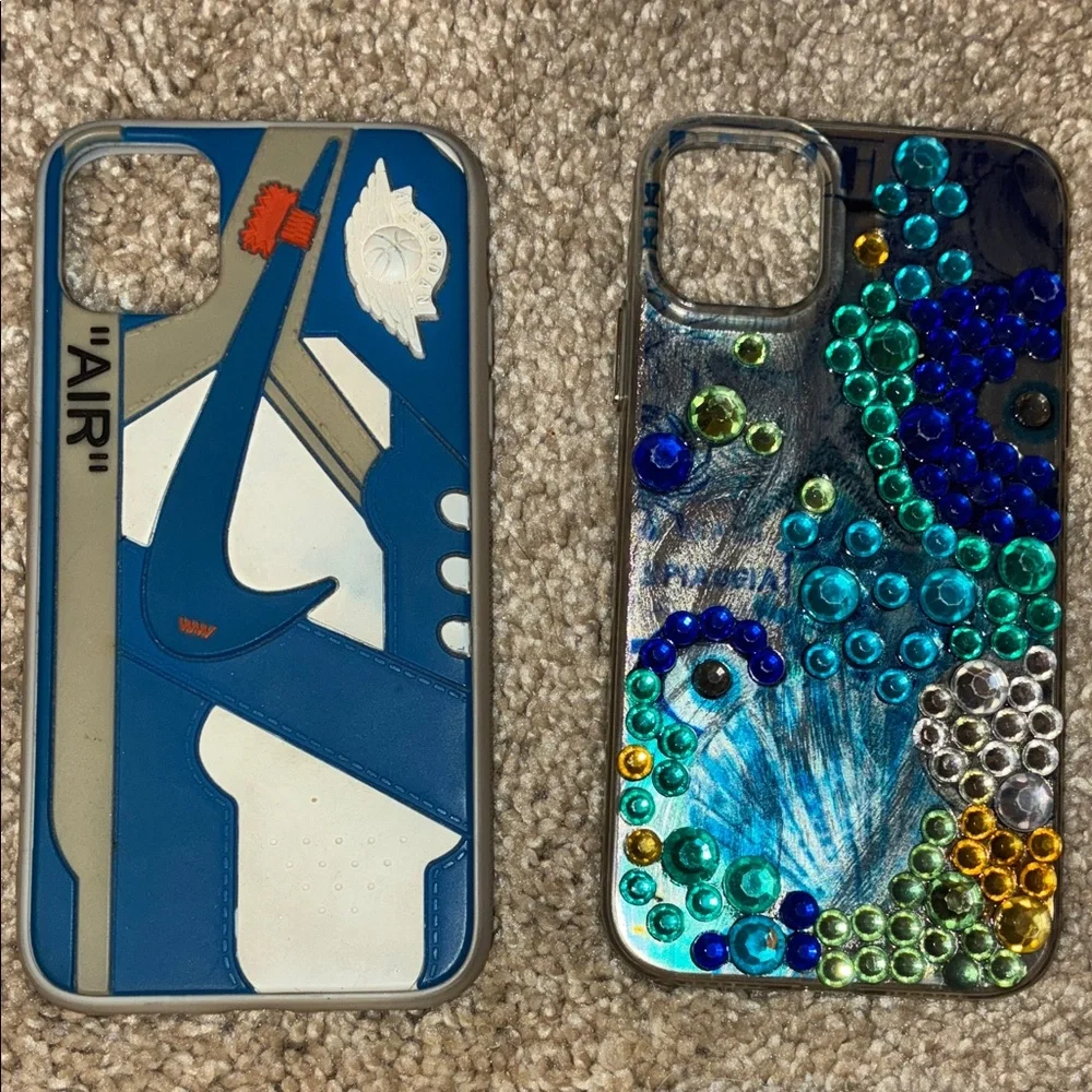 Assorted Phone Cases Set - Picture 2 of 5
